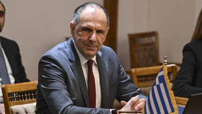 Гърция: Гражданите ни са защитени, но всяка атака към Кипър е заплаха за Европа