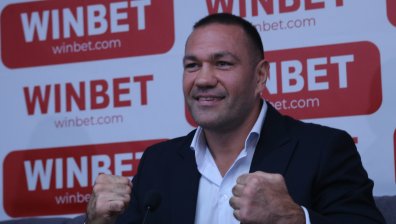 Кобрата отвърна на нападките за расизъм срещу Джошуа