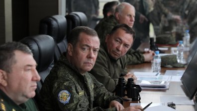 Медведев: Гренландия може да гласува за присъединяване към Русия, ако Тръмп се забави