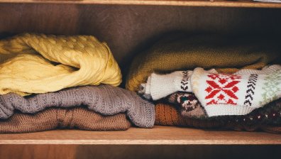 Сбогувайте се с неприятните миризми по дрехите с няколко лесни трика