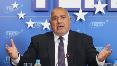 Борисов: Живеем в абсолютен хаос, болниците са задръстени, цените летят