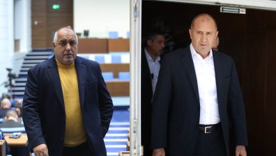 Борисов vs Радев за помощта за Украйна: Какви ангажименти поемаме и кой плаши българите?