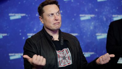 Илън Мъск: Цената на биткойна е твърде висока