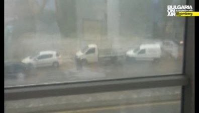 Няма сериозни щети в столицата след градушката, заяви Красимир Димитров