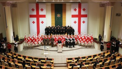 Управляващата партия в Грузия иска забрана на опозиционните формации