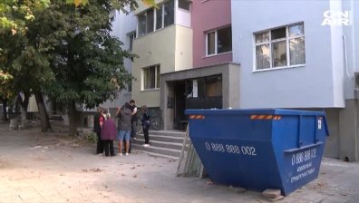 Блок в Хасково остана без прозорци за 2 седмици след саниране