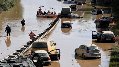 В Германия: Над 140 са вече загиналите, 23 хил. души участват в спасителните операции