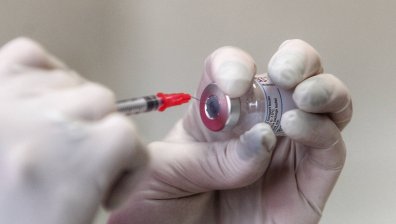 САЩ планират да разрешат бустерна доза за децата от 12 до 15 г.