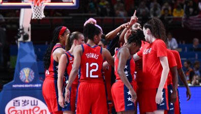 САЩ разгроми Канада на световното по баскетбол за жени, спечели си място на финала срещу Китай