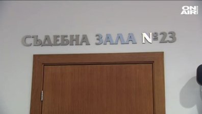 Бащата на момичето, което опита да се самоубие, остава в ареста