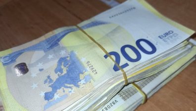 Откриха контрабандна валута за над 80 000 лева на "Лесово"
