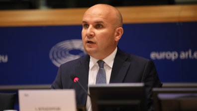 Илхан Кючюк сезира ЕК за съмнения за злоупотреба с власт срещу ДПС