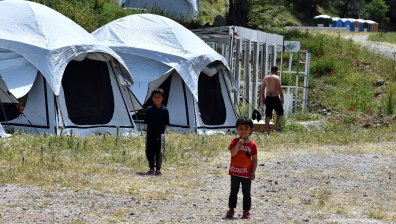 Гърция удължи рестриктивните мерки в мигрантските лагери