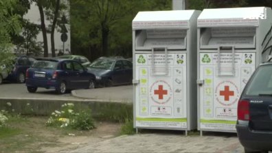 Разбиват контейнери за дрехи на БЧК