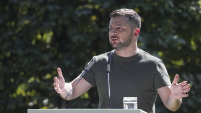 Зеленски: Русия обстрелва АЕЦ "Запорожие", за да изнудва Украйна и целия свят