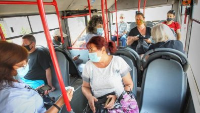 На прага сме на нова вълна от Ковид-19, младите подценяват опасността