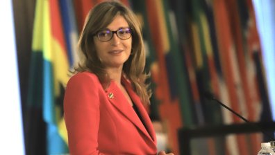 Захариева: Путин счита България за слабо звено на НАТО и спекулира със страната ни