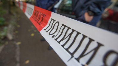 Българските полицаи неволно простреляли въоръжения с трион и вила румънец