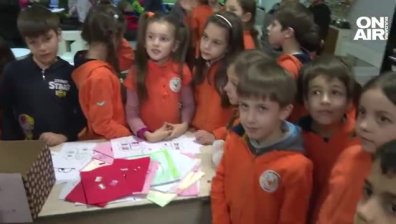 Ученици от София рисуват картички в помощ на децата от Турция и Сирия