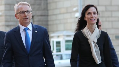 Денков и Габриел оценяват - кой министър получава отличен и кой слаб в бележника на властта