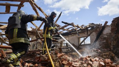 Русия атакува Харковска област с мощна 3-тонна авиационна бомба