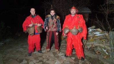 В Кошарево празнуват: Пандемията не може да ни спре да ходим на "Сурва"