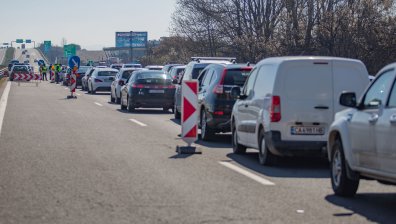Засилен трафик в страната в последния работен ден