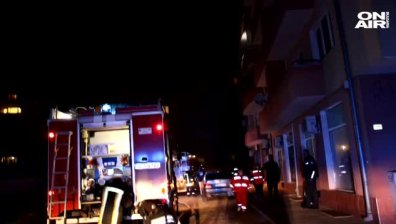 Пожар в блок в Благоевград вкара жена в болница