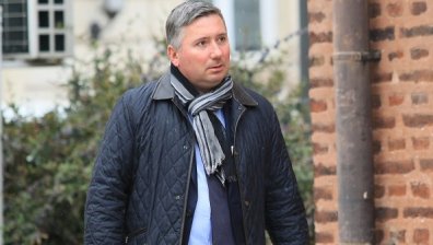Запорираха акции, банкови сметки и лодка на Иво Прокопиев