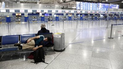 Войната в Иран поставя под въпрос бъдещето на туризъмa в Гърция