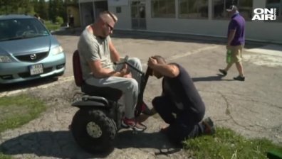 Уникално постижение. Мъж в инвалидна количка с опит да изкачи Черни Връх