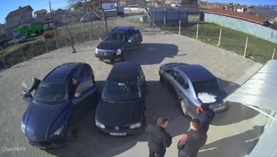 Свидетел за купуването на гласове твърди, че е пребит от бивш кмет и сина му (+ВИДЕО)