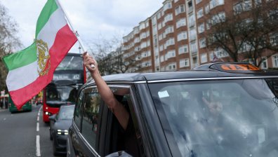 Вълна от протести в редица държави след ударите срещу Иран (СНИМКИ)