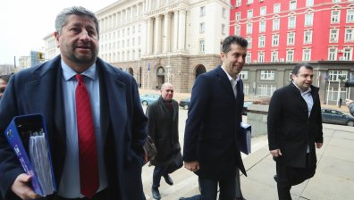 "Да, България!" прие мандат за предоговаряне на коалиционното споразумение с ПП-ДБ