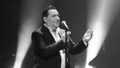 Започна поклонението пред Василис Карас