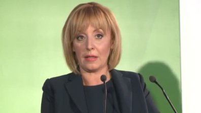 Мая Манолова с 23 мерки за София до 2023 г.