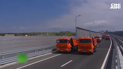 Владимир Путин откри най-дългият мост в Европа, който води до Крим