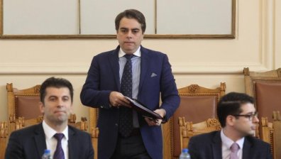 Обвиниха служебния кабинет, че е актуализирал бюджета по модела "джипка"