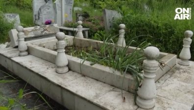 Погазена памет - нарочно рушат надгробни плочи, за да вземат пари за ремонт?