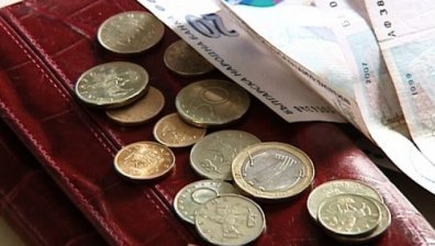 Два поредни дни: Жена даде 7000 лв., &euro;7000 и злато на ало апаши
