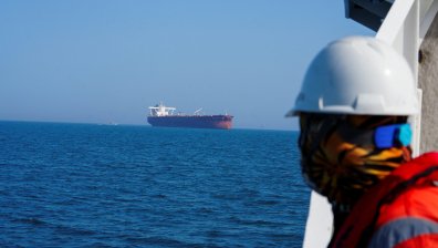 Ескалация в Ормузкия проток: САЩ атакуваха ирански кораб, Техеран отказва преговори