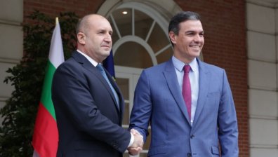 Радев в Мадрид: Изправени сме пред продоволствена криза в България