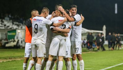 Катастрофална загуба за "Славия", 8:0 за "Панатинайкос"