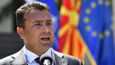 Заев: Каракачанов обича твърде много Македония, но по грешен начин