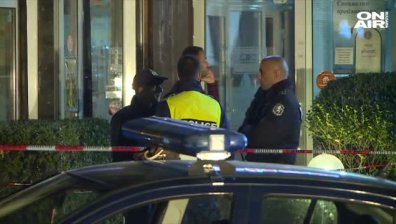 Неизвестен стрелец прати двама криминално проявени в болница