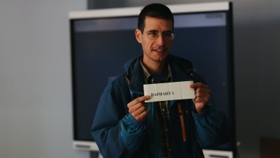 Зрелостниците писаха по "Посвещение" на Петя Дубарова