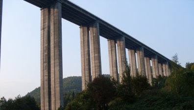 Параграф 22: Втора година не могат да ремонтират опасен виадукт заради правни пречки