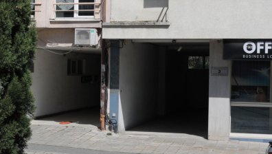 Полицията разби нелегално казино в Бургас и арестува 10 души