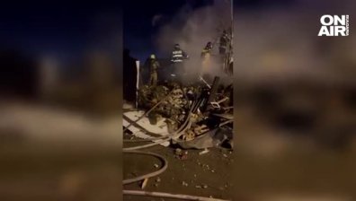 Руски военен самолет се разби в двуетажна къща, загинали са двамата пилоти