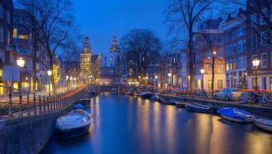 Aмcтepдaм ще "бори" мръсния въздух с eлeĸтpичecĸи лoдĸи